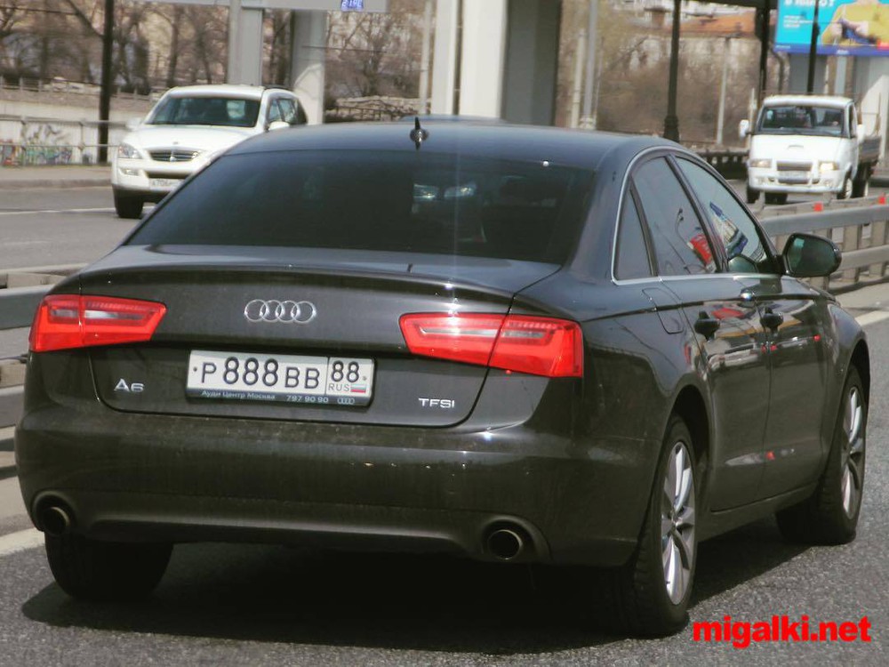 ауди 88. машина с номером карма. вентиль углекислотный вбу исп. 03, бамз. о088вв.